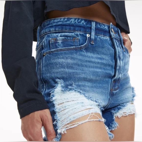 Good American - The Bombshell Denim Distressed Shorts NWT - Picture 3 of 9